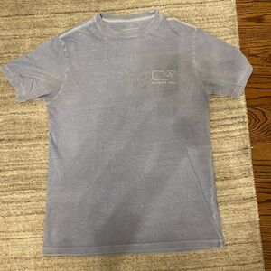 Men’s Vineyard Vines tee shirt